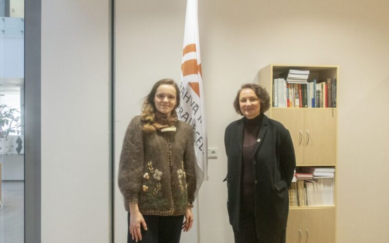 Kuidas moodustada tegusat seltsi