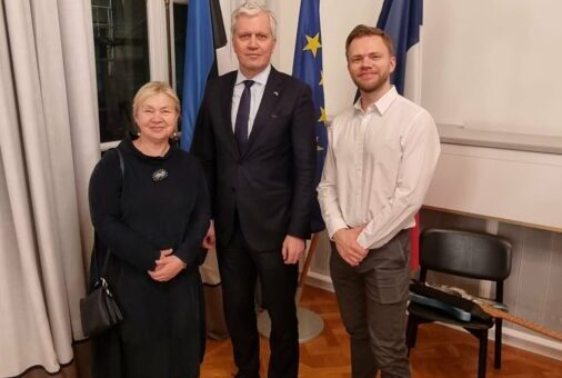 EV 108. aastapäeva tähistamine Pariisis