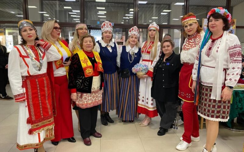 Värvikas pidu Naltšiki raamatukogus